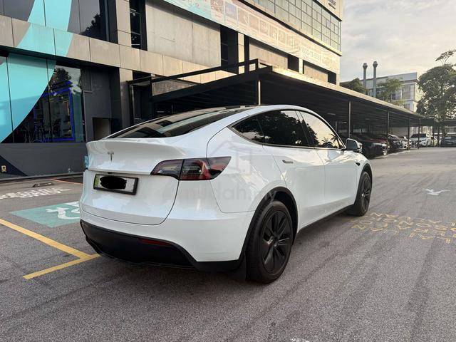2025 Tesla MODEL Y RWD MY23 (A) - 4