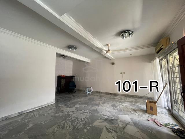 Batu Belah Taman Bunga Melor 2sty 20*70 renovated for sale 1