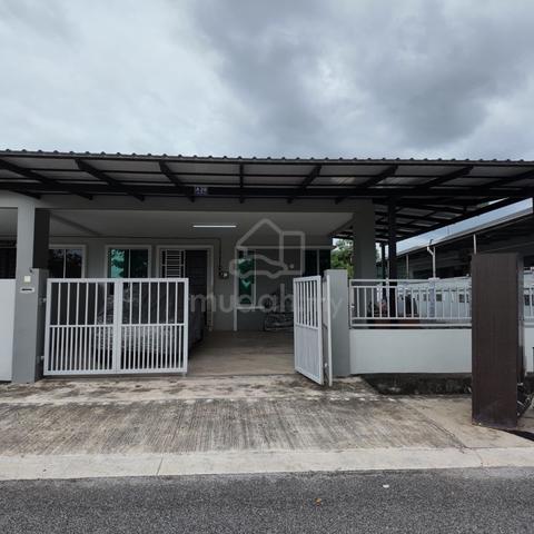 Rumah Berhadapan Padang - Tmn Gemilang 1