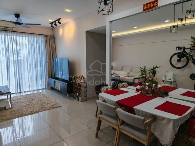 D'Rich Executive Suites 1
