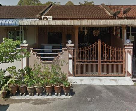 Rumah Teres Setingkat Untuk Dijual di Lunas 1