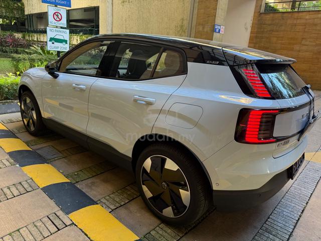 Preowned 2025 Volvo EX30 ULTRA TWIN PERFORMANCE - 5