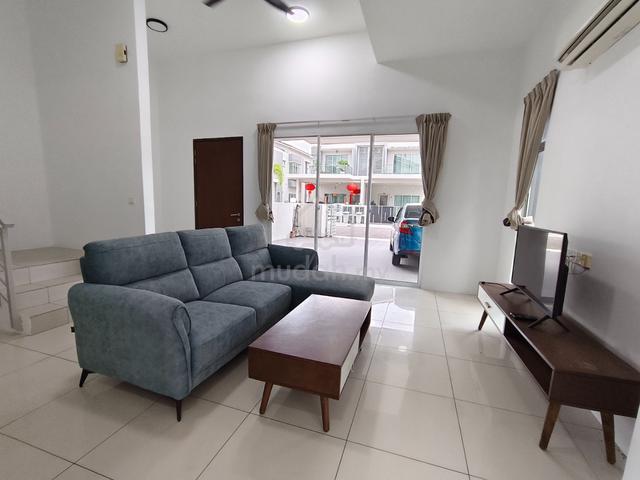 Fully Furnished SELL BELOW MARKET VALUE 2-Storey Semi-D Raintree Park1 1