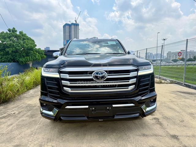 Full Blk, Rear TV, 2023 Toyota LANDCRUISER 3.5 ZX - 4