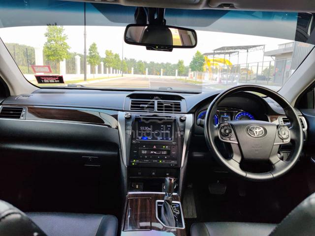 2017 Toyota CAMRY 2.5 HYBRID PREMIUM One Owner - 5