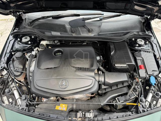 2018 Mercedes Benz A200 1.6 AMG LINE (A) - 4