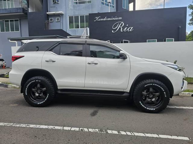 2020 Toyota FORTUNER 2.4 VRZ 4X4 2GD-FTV (A) - 1