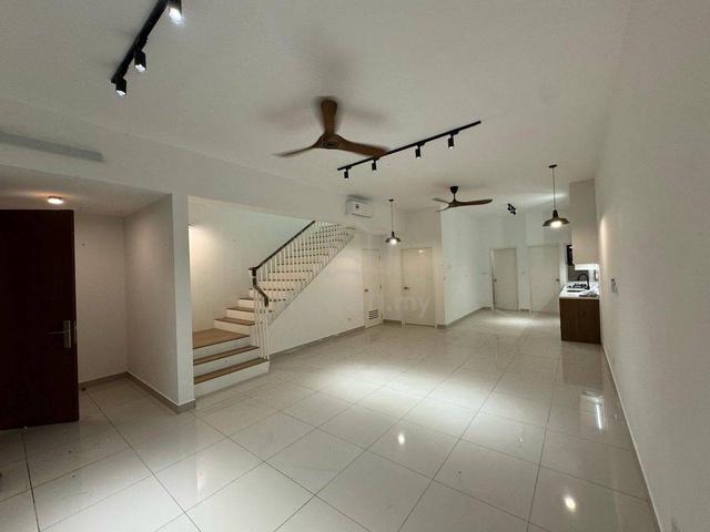 SEWA MURAH! 4 Bilik Double Storey Palma Sands, Gamuda Cove, Sepang 1
