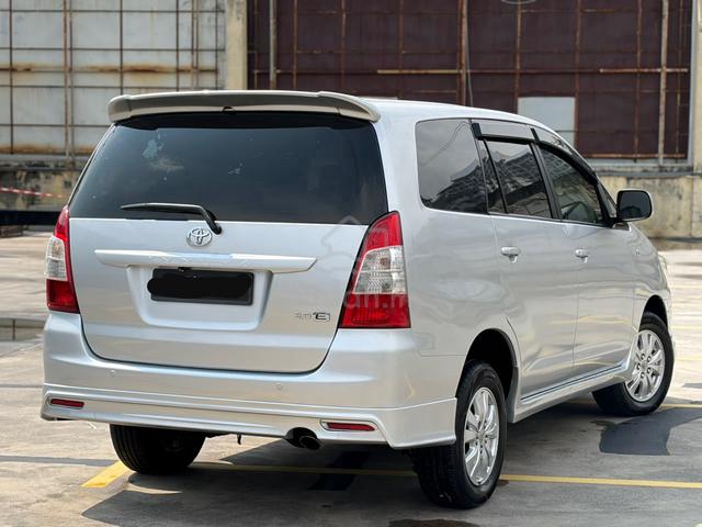 2012 Toyota INNOVA 2.0 E FACELIFT (A) - 4