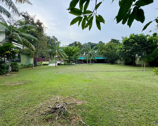 Sec 7 Super Elite Near Istana Mestika Bungalow Lot Beautiful and Flat 1