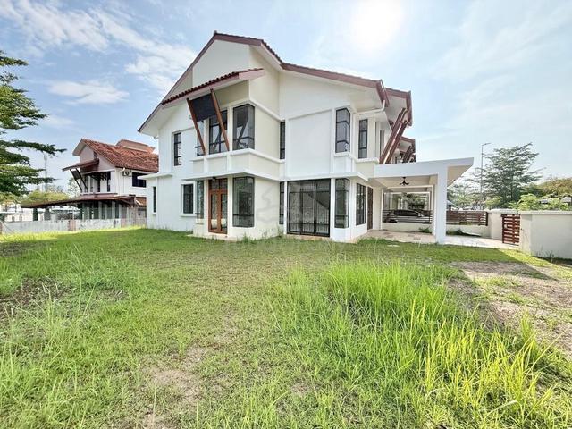 BELOW MARKET | Teres 2 Tingkat Corner Lot Alam Sari Ilmia 2, Bangi 1
