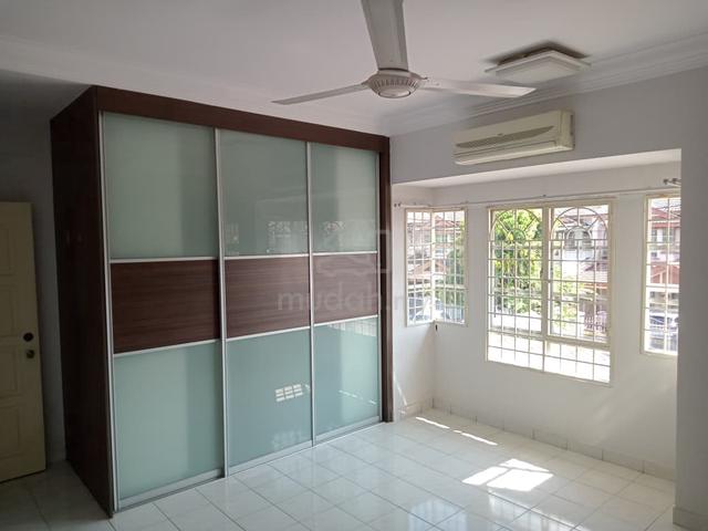 2sty house for rent taman putra prima puchong gated guarded renovated 1