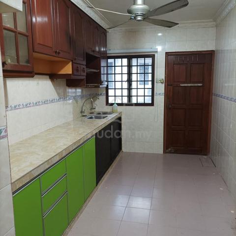 Padi Huma/6 Beds/Partially Furnished/Bandar Baru UDA/CIQ/JB Town 1