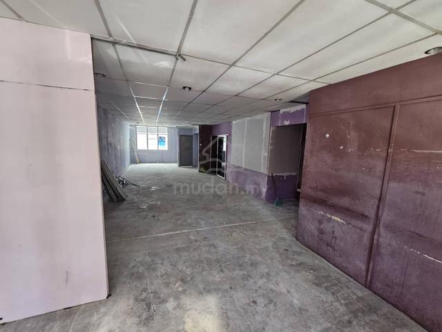 1st Floor Shoplot for Rent in Sungai Ara – Ideal for Ideal for Office 2