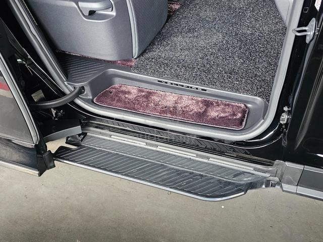 2023 Toyota VELLFIRE 2.4 Z PREMIER (A) Black Seat - 5