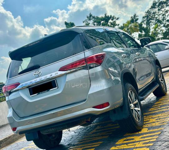POWERBOOTš„2018 Toyota FORTUNER 2.7 SRZ 360CAMERA - 3