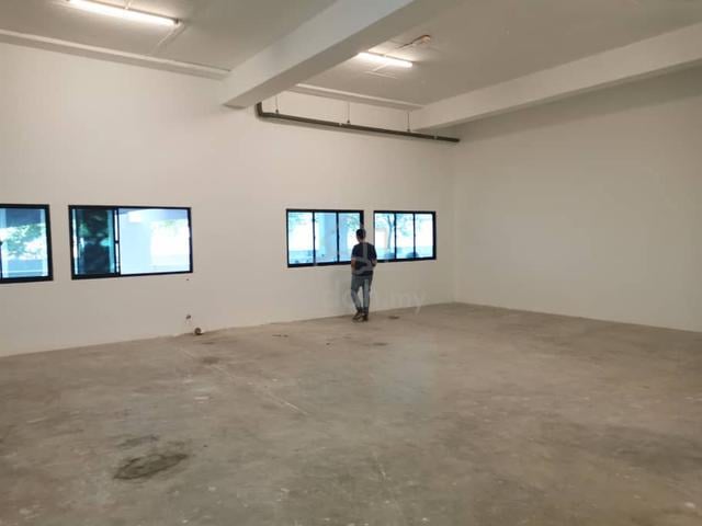 High ceiling, Storage Space, Jalan Klang Lama, Kuchai Lama, KL city 1