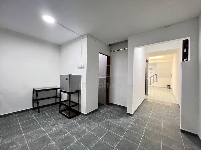 Kota Masai, Jln Pulasan, Pasir Gudang, 2Tkt 4Bilik Tidur,blh Full Loan 4