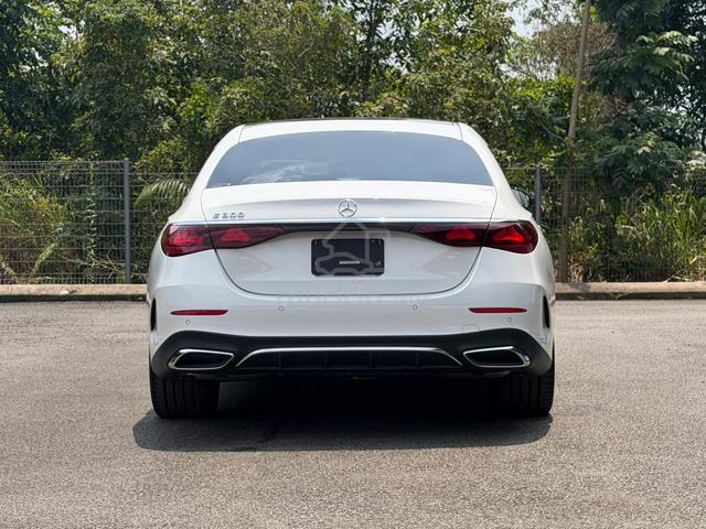 2024 Mercedes E300 2.0 Sedan #Massagechair #5A - 3