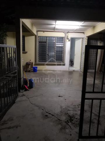Rumah sewa 2tingkat pelajar / Bujang 1