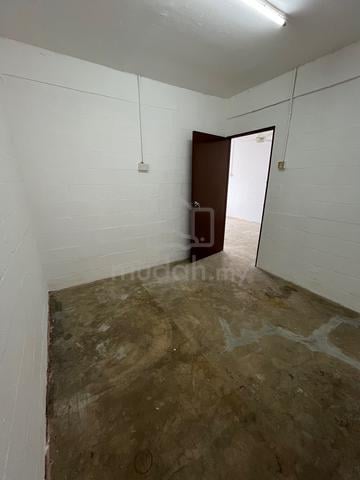 Dahlia Apartments (Bandar Country Homes) 1