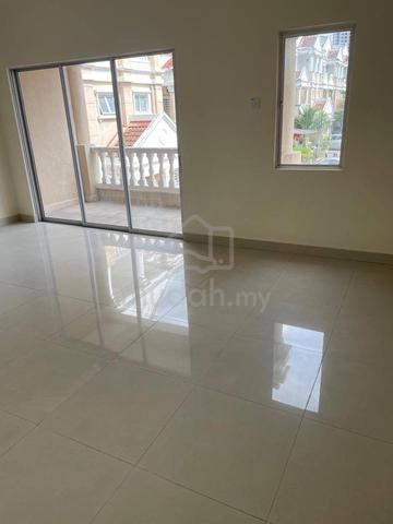 Cheap Spacious House Sommerset Close, Cheras for RENT 2