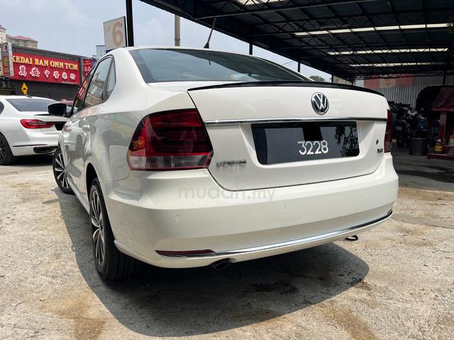Volkswagen VENTO 1.2 TSI HIGHLINE (A) Turbo - 2