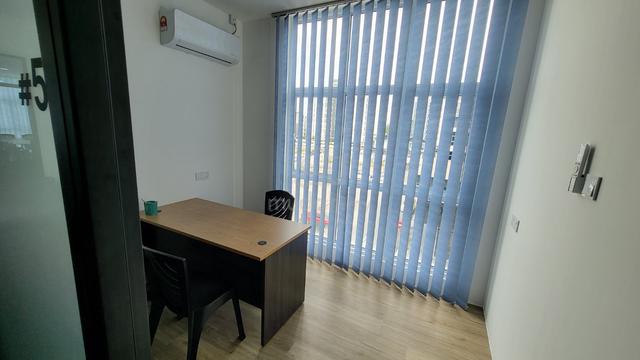 Cheap Ready Office (Fully Furnished) for Rent: TT3 Northbank Emart 1