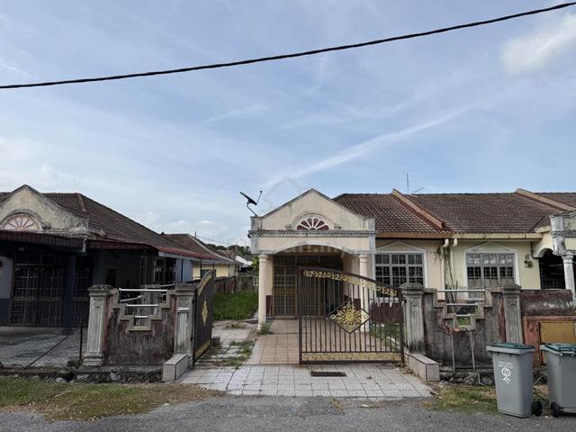 FACING OPEN END LOT SINGLE STOREY @ Desa Cempaka, Nilai 1