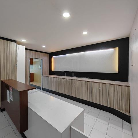 PREMIER 101 FIRST FLOOR CORNER SHOPLOT FOR RENT At TUN JUGAH KUCHING 1