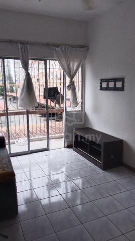 Idaman Apartment (Lok Kawi Heights) 1