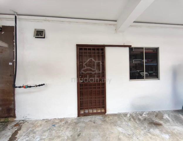 Taman Tun Hussein Onn 1