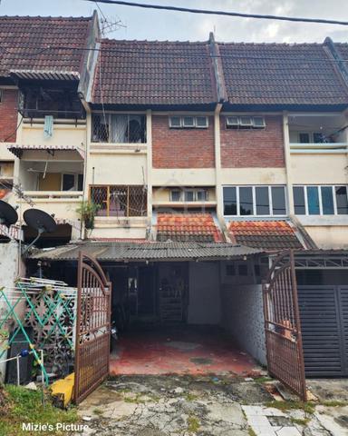 3 Storey Terrace Taman Bukit Teratai, Ampang 1