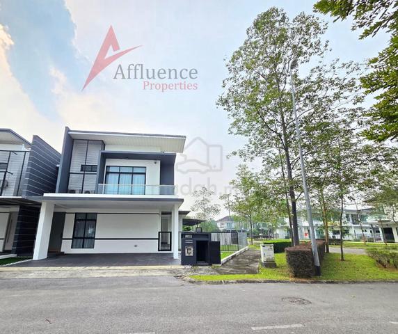 SEMI D, Double Storey, LA PROMENADE 1