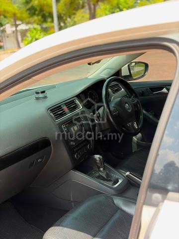2012 Volkswagen JETTA 1.4 TSI (CBU) (A) - 4