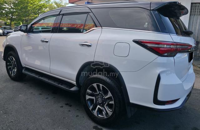 2022 Toyota FORTUNER VRZ 2.8 A VNT FL (AT) (SUV)🤍 - 4