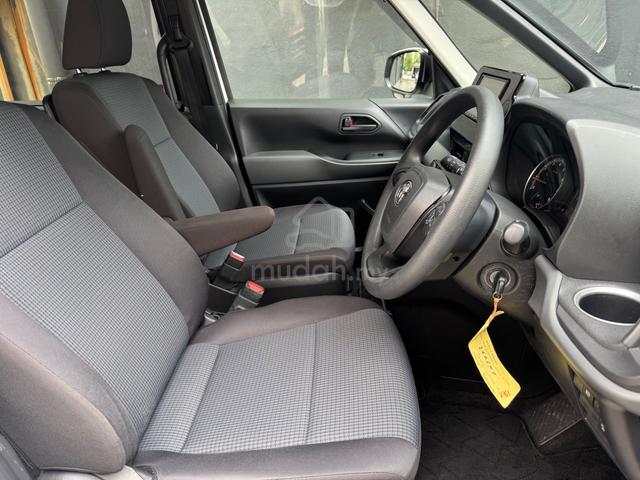 TOYOTA NOAH X 2.0(a)UNREG 2023 - 4