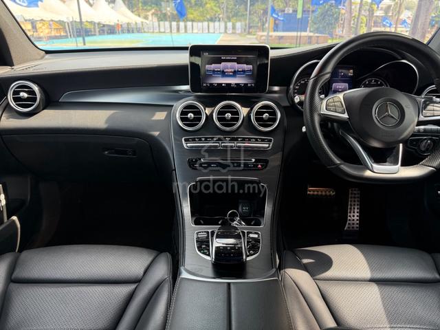 2017 Mercedes Benz GLC250 AMG (ONE CAREFUL OWNER) - 3