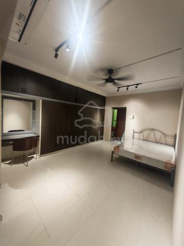 2Min to LRT!BIG ROOM for rent at BUKIT OUG Condominium APU IMU PJ OKR 1