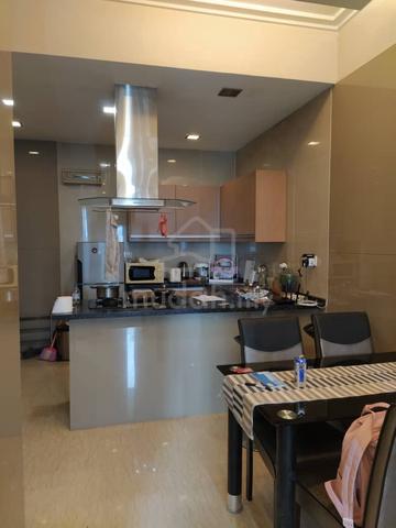 Royalle Condominium 2