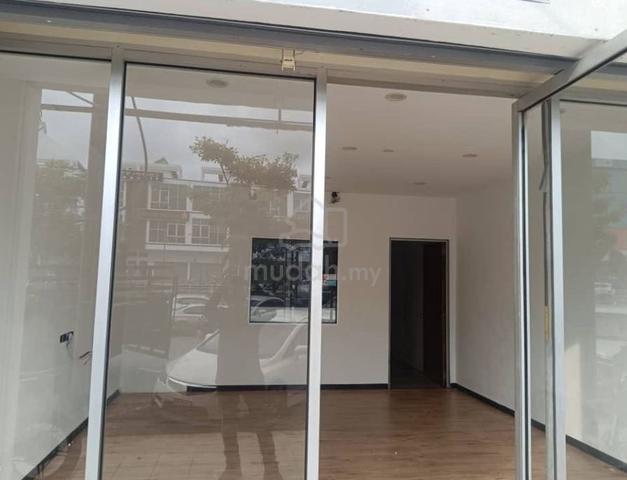 Haji Ahmad , Kuantan Facing Maind Ground Floor Shop -For Rent 1