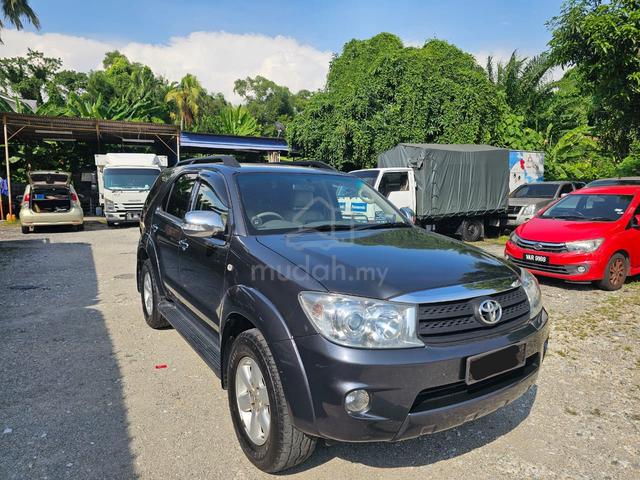( ORIGINAL )2011 Toyota FORTUNER 2.7V FACELIFT (A) - 1