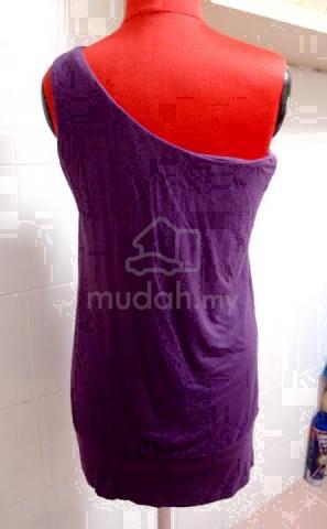 Off-Shoulder Dress with Sequinned Strap - photo 2 of 3