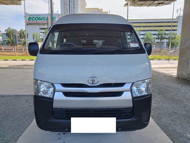 2014 Toyota Hiace 2.5 (M) Window Van high roof - 2