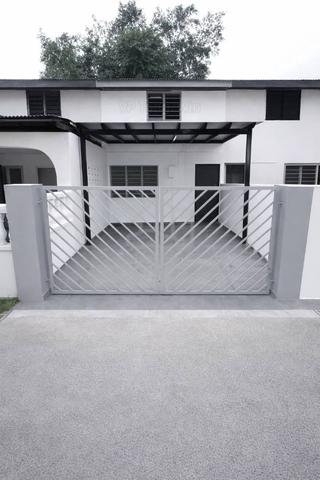 Skudai double storey low cost 3beds renovated sale 1