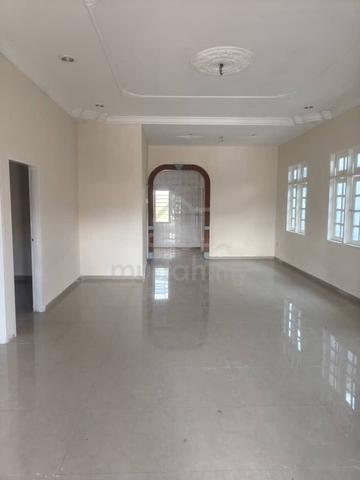 Rumah Banglo Satu Tingkat Taman Sri Lambat Jalan Yakin T6 Kluang 2