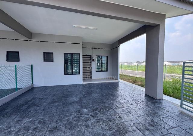 Johor Ayer Hitam Not Furnished 1-Storey Terraced House For Rent 1