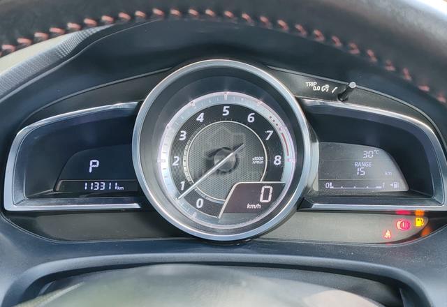MAZDA 3 2.0 SEDAN HIGH SKYACTIV (a)(CKD)/FULL LOAN - 4