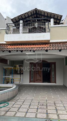 Female Room For Rent 1