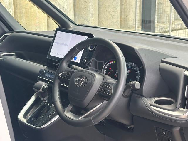 2022 Toyota VOXY 2.0 S-Z - 5
